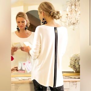 SOFT SURROUNDINGS Back Zipper Top